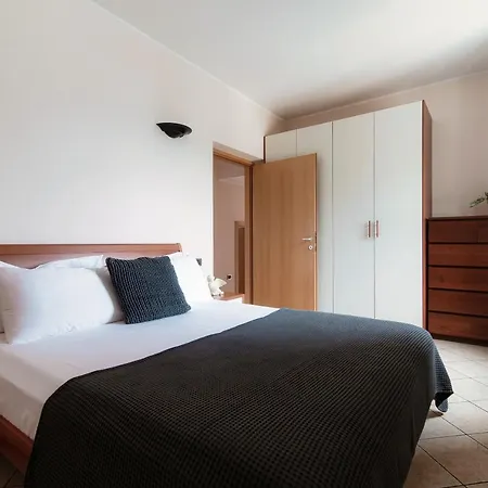 Degli Angeli - By Myhomeincomo *