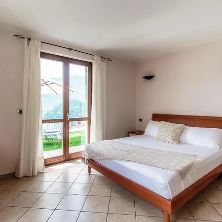 Degli Angeli - By Myhomeincomo * Lenno