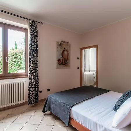 Degli Angeli - By Myhomeincomo * Lenno