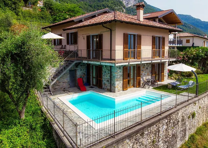 Degli Angeli - By Myhomeincomo * Lenno